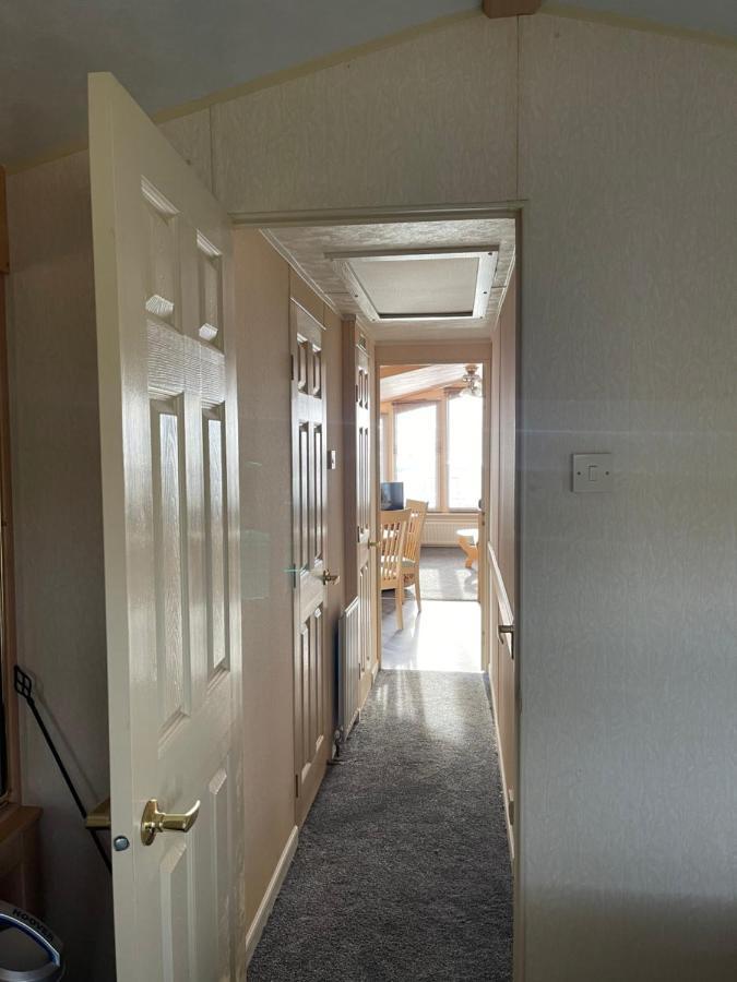 ניוטון סטיוארט Immaculate 2-Bed Static Caravan At Monrieth מראה חיצוני תמונה