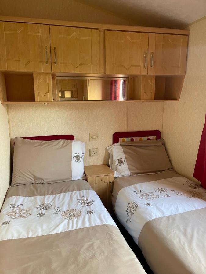ניוטון סטיוארט Immaculate 2-Bed Static Caravan At Monrieth מראה חיצוני תמונה