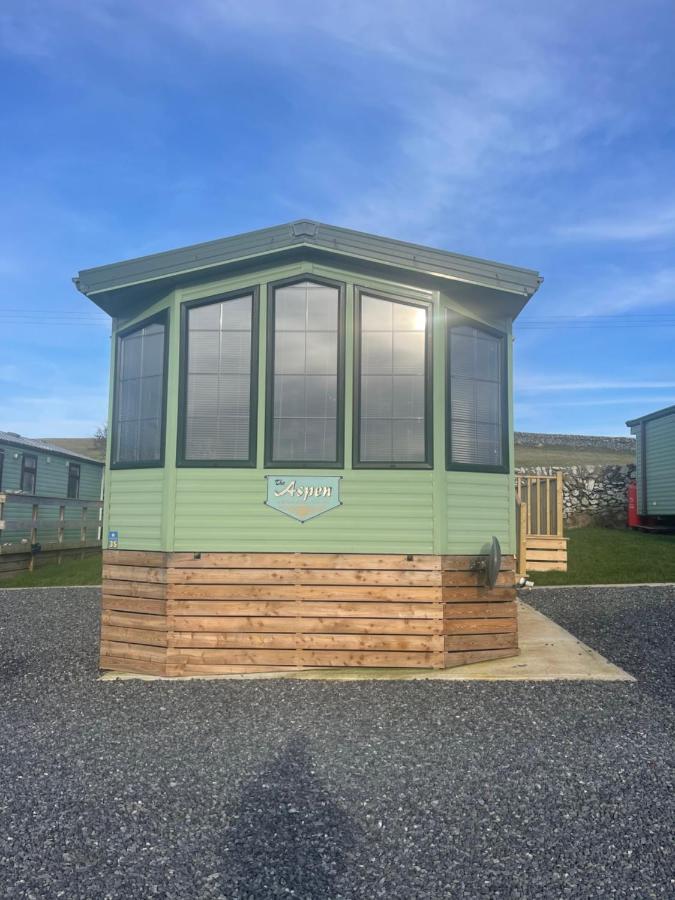 ניוטון סטיוארט Immaculate 2-Bed Static Caravan At Monrieth מראה חיצוני תמונה