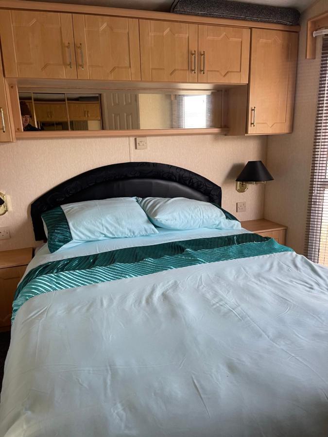 ניוטון סטיוארט Immaculate 2-Bed Static Caravan At Monrieth מראה חיצוני תמונה